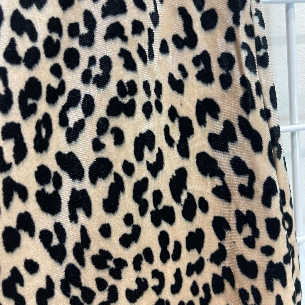 Forever 21 Legging Shorts 🩳 Cheetah 🐆 Leggings - Picture 3 of 4